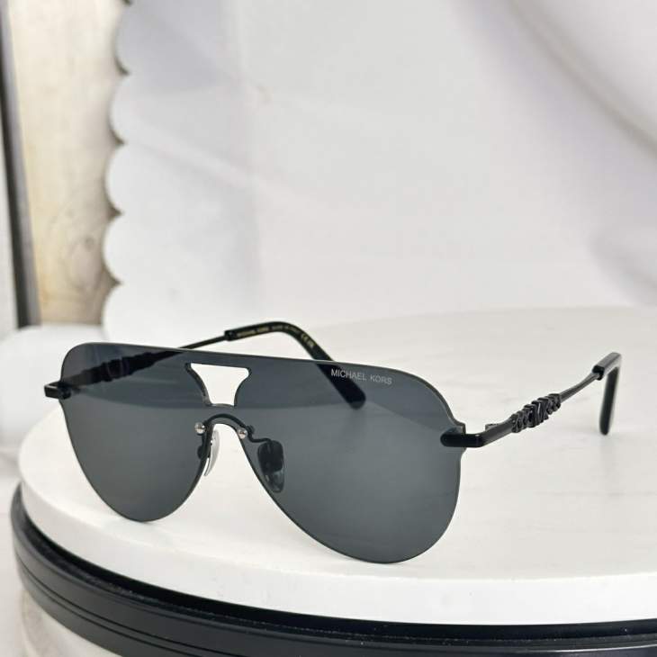 Picture of Michael Kors Sunglasses _SKUfw77169039fw